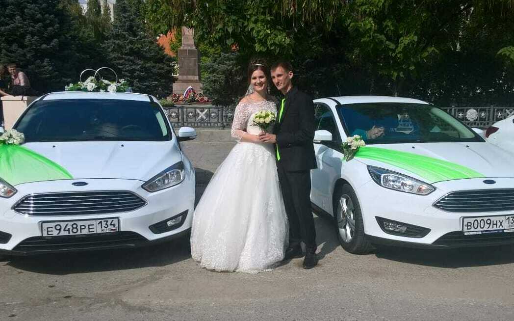 Авто на свадьбу в Волгограде 89610705007, Заказ свадебного кортежа